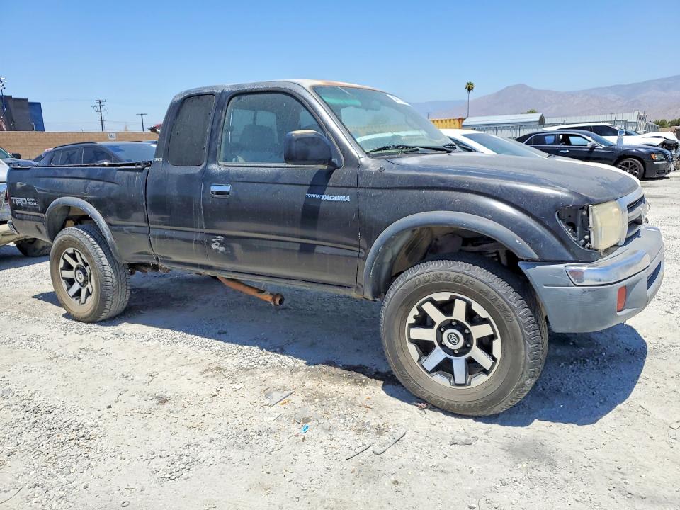 2000 Toyota Tacoma მანქანა იყიდება აუქციონზე, vin: 4TAWN72N8YZ634818, აუქციონის ნომერი: 56677386