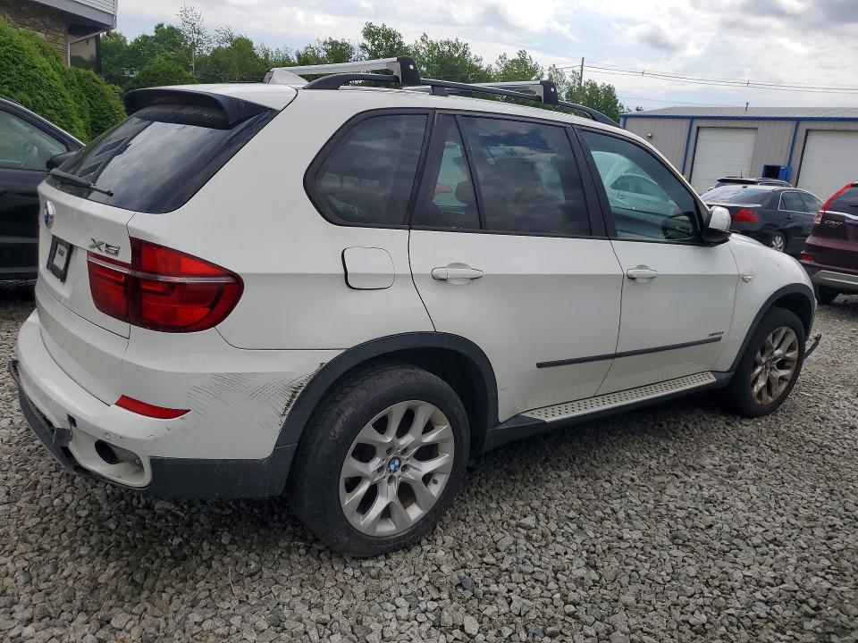 58036826 :رقم المزاد ، 5UXZV4C54D0B17479 vin ، 2013 Bmw X5 مزاد بيع