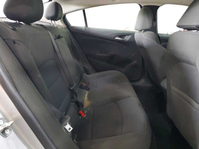 57221766 :رقم المزاد ، 1G1BE5SM1J7239291 vin ، 2018 Chevrolet Cruze مزاد بيع