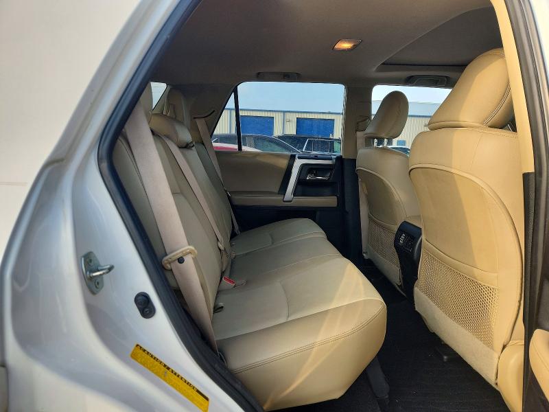 57370306 :رقم المزاد ، JTEBU5JR8F5243487 vin ، 2015 Toyota 4runner مزاد بيع