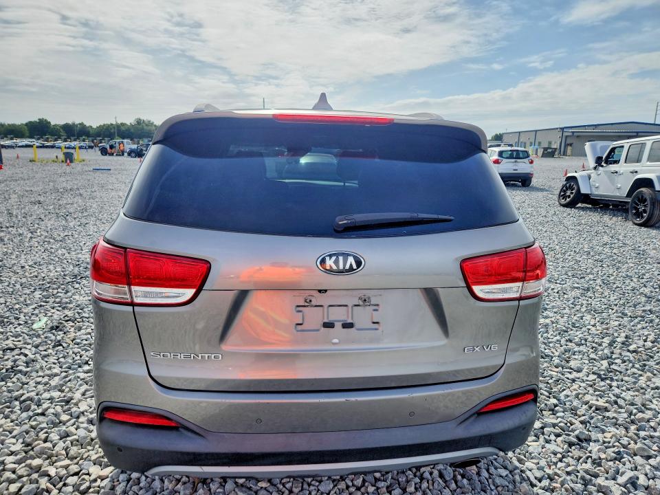 Продажа на аукционе авто 2016 Kia Sorento, vin: 5XYPH4A59GG148211, номер лота: 55878046