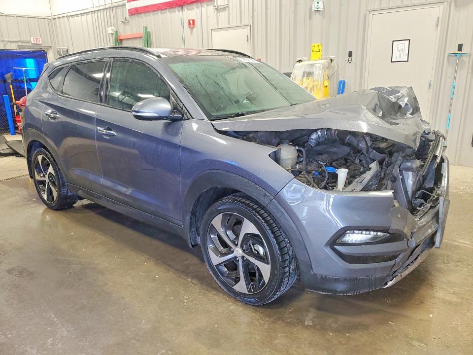 58827326 :رقم المزاد ، KM8J33A24GU148244 vin ، 2016 Hyundai Tucson مزاد بيع
