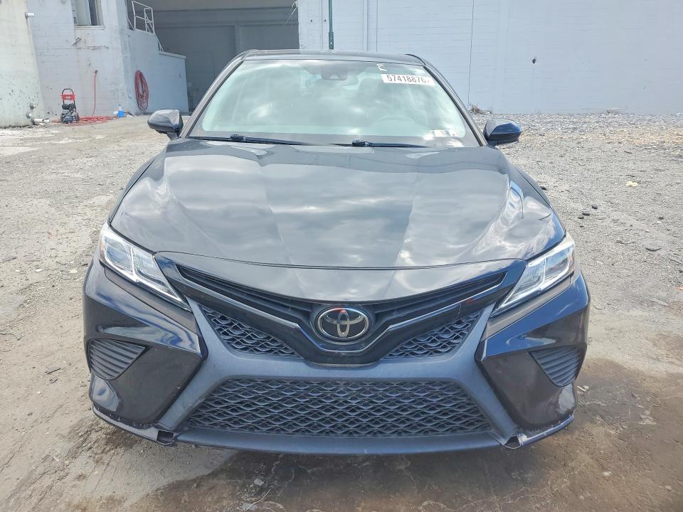 2019 Toyota Camry მანქანა იყიდება აუქციონზე, vin: 4T1B11HKXKU847813, აუქციონის ნომერი: 57418876