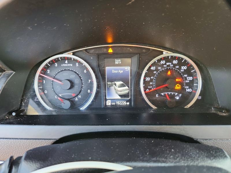 57972646 :رقم المزاد ، 4T1BF1FK0HU337208 vin ، 2017 Toyota Camry مزاد بيع