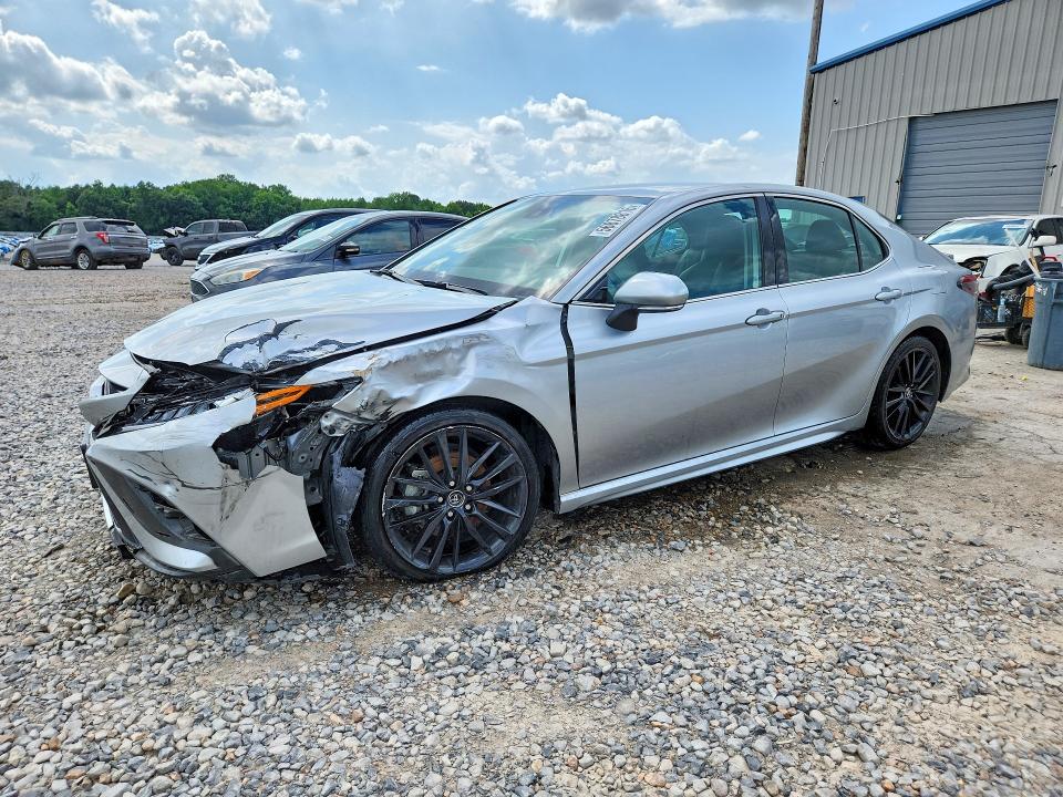 2023 Toyota Camry მანქანა იყიდება აუქციონზე, vin: 4T1K61AK8PU835954, აუქციონის ნომერი: 56878816