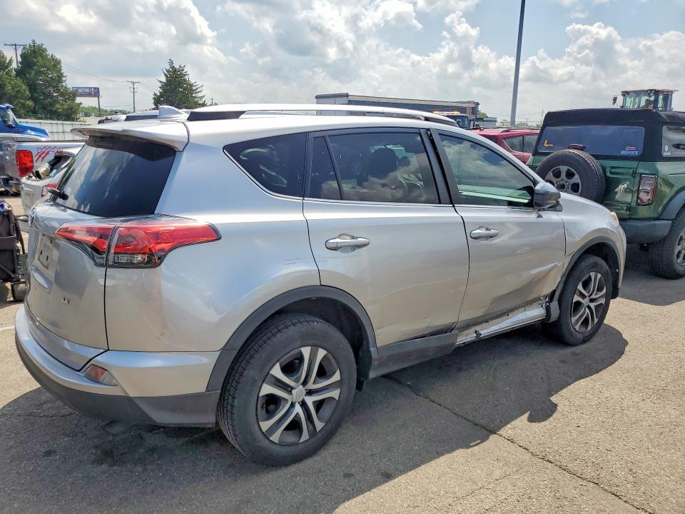 Продажа на аукционе авто 2016 Toyota Rav4, vin: 2T3ZFREV7GW300798, номер лота: 56028826