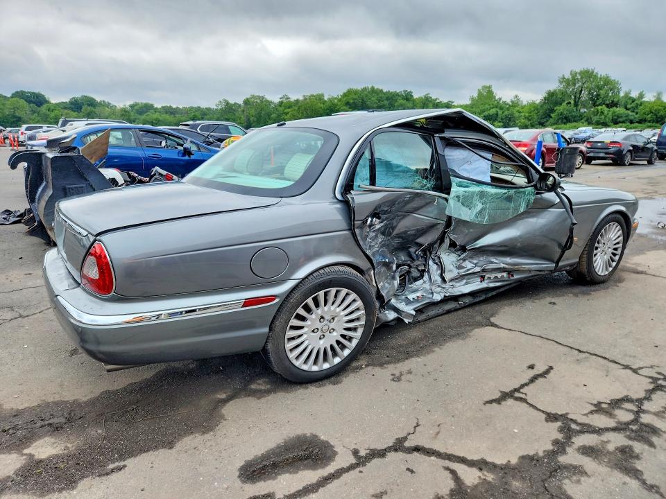 2006 Jaguar Vandenplas მანქანა იყიდება აუქციონზე, vin: SAJWA82B66SH02121, აუქციონის ნომერი: 58540216