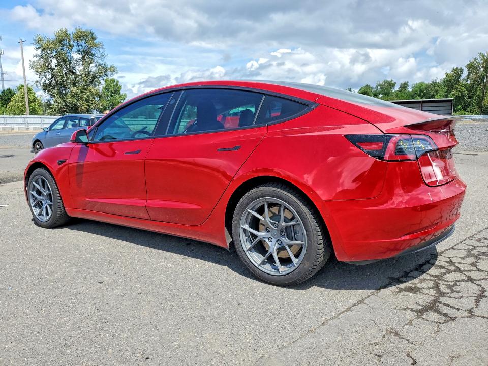 56634256 :رقم المزاد ، 5YJ3E1EA4JF040980 vin ، 2018 Tesla Model 3 مزاد بيع