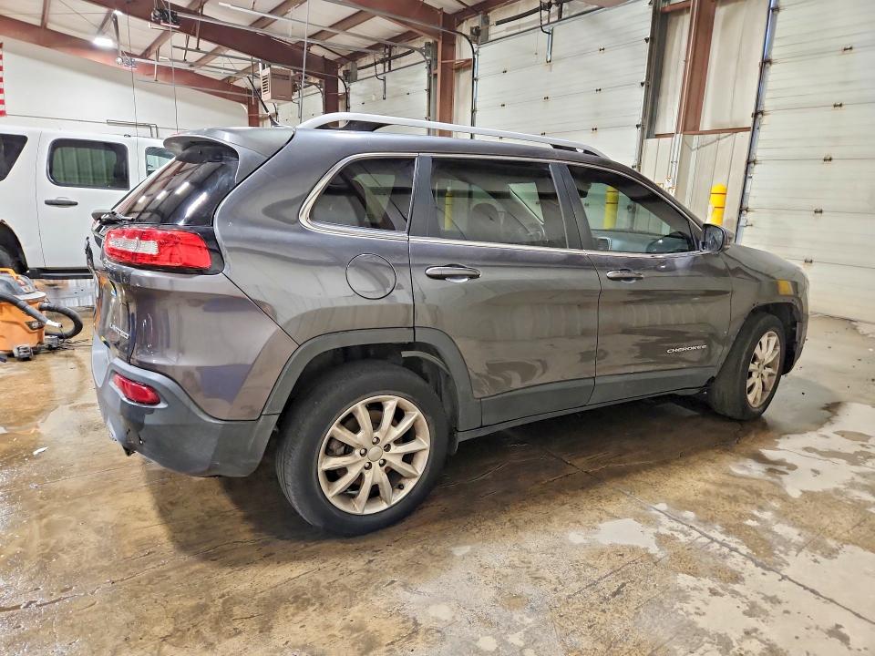 57841146 :رقم المزاد ، 1C4PJMDS1FW718290 vin ، 2015 Jeep Cherokee مزاد بيع