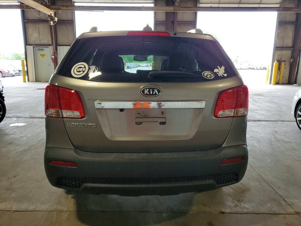 57969196 :رقم المزاد ، 5XYKTCA13BG034455 vin ، 2011 Kia Sorento مزاد بيع