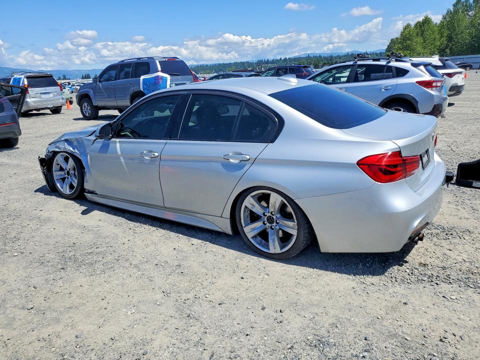 57039126 :رقم المزاد ، WBA8D9G53JNU66620 vin ، 2018 Bmw 330 مزاد بيع