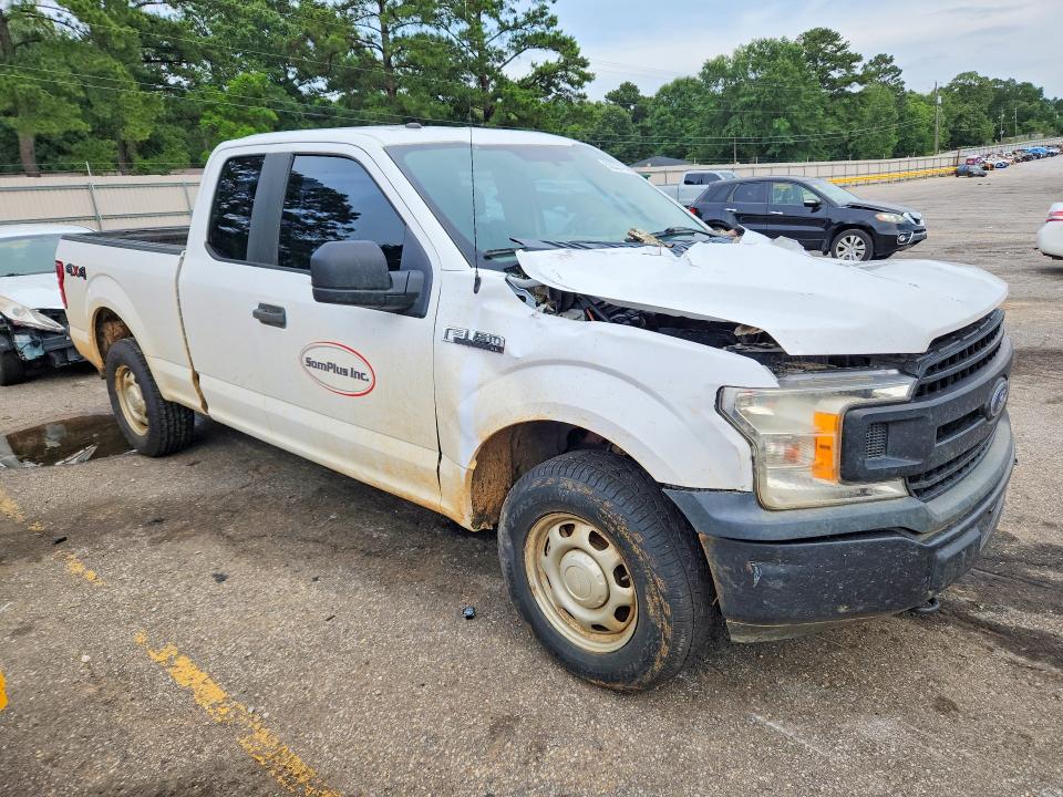 55537476 :رقم المزاد ، 1FTFX1E57JKF15521 vin ، 2018 Ford F150 مزاد بيع