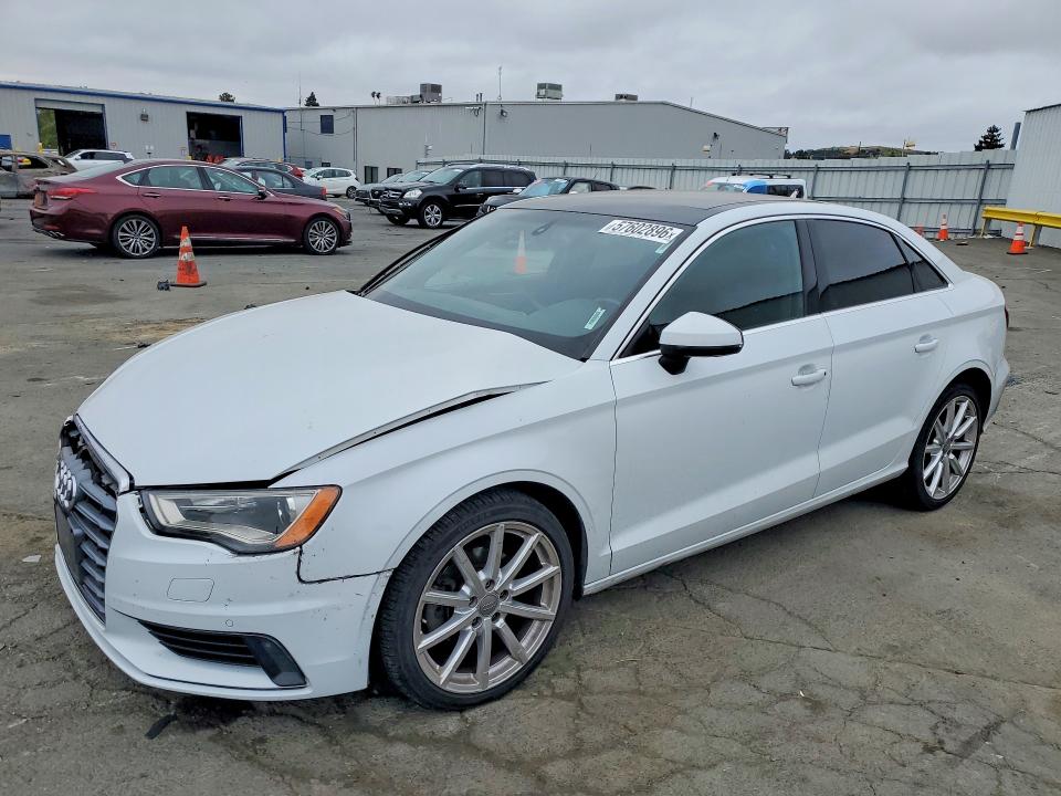 Продажа на аукционе авто 2015 Audi A3, vin: WAUEFGFF5F1012993, номер лота: 57602896