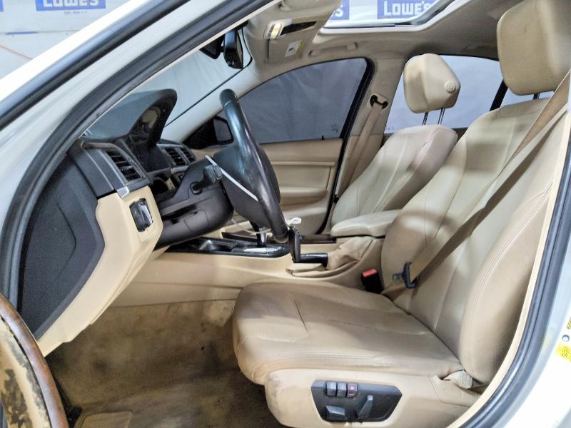 2015 Bmw 328 მანქანა იყიდება აუქციონზე, vin: WBA3C1C56FK119229, აუქციონის ნომერი: 57681426