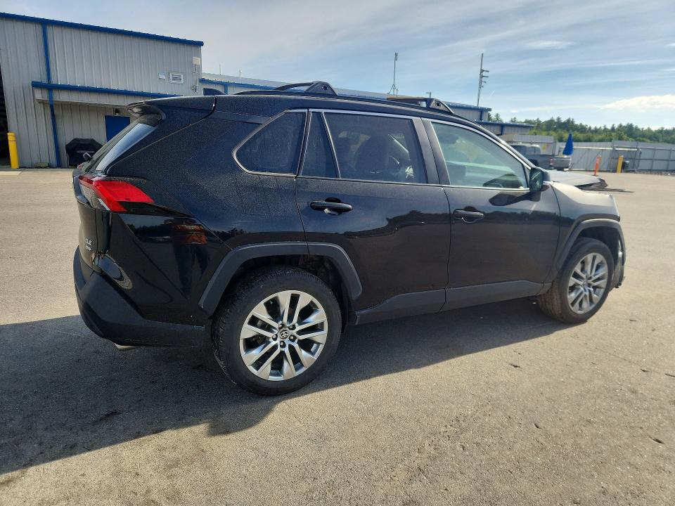 56610596 :رقم المزاد ، 2T3A1RFV1RC402211 vin ، 2024 Toyota Rav4 مزاد بيع