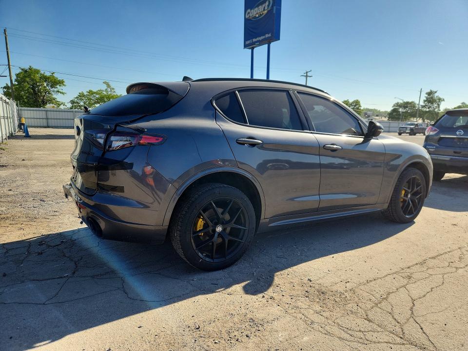 Продажа на аукционе авто 2021 Alfa Romeo Stelvio, vin: ZASPAKBN5M7D02601, номер лота: 55775176
