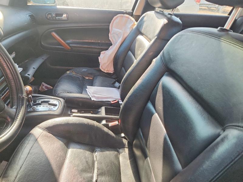 59304036 :رقم المزاد ، WVWWH23B1YE390875 vin ، 2000 Volkswagen Passat مزاد بيع