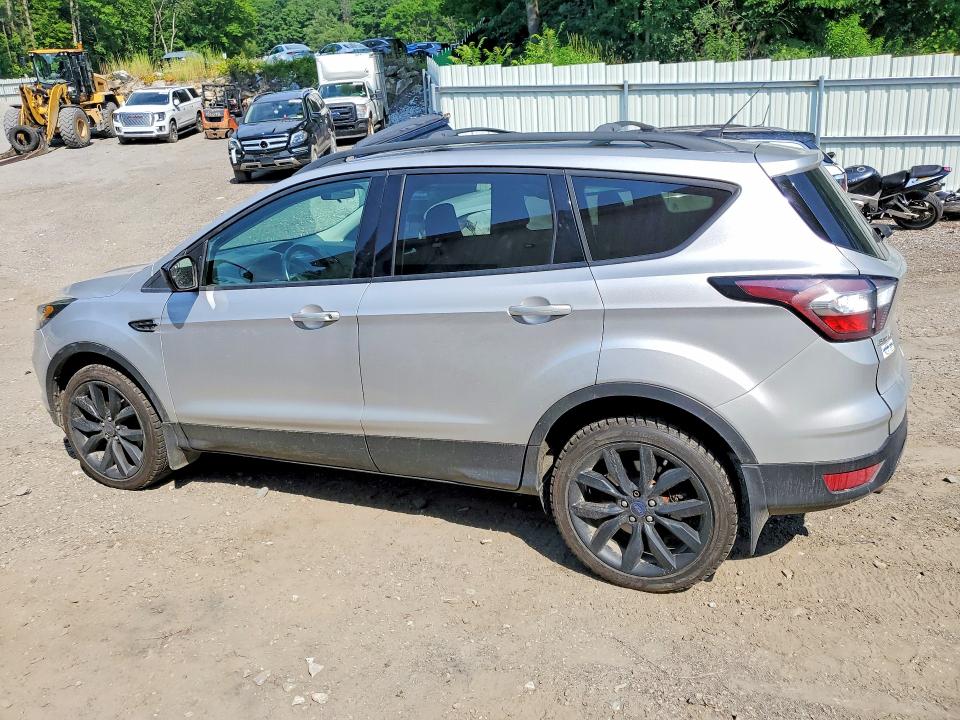 Продаж на аукціоні авто 2018 Ford Escape, vin: 1FMCU9GD6JUC43395, номер лоту: 58612686