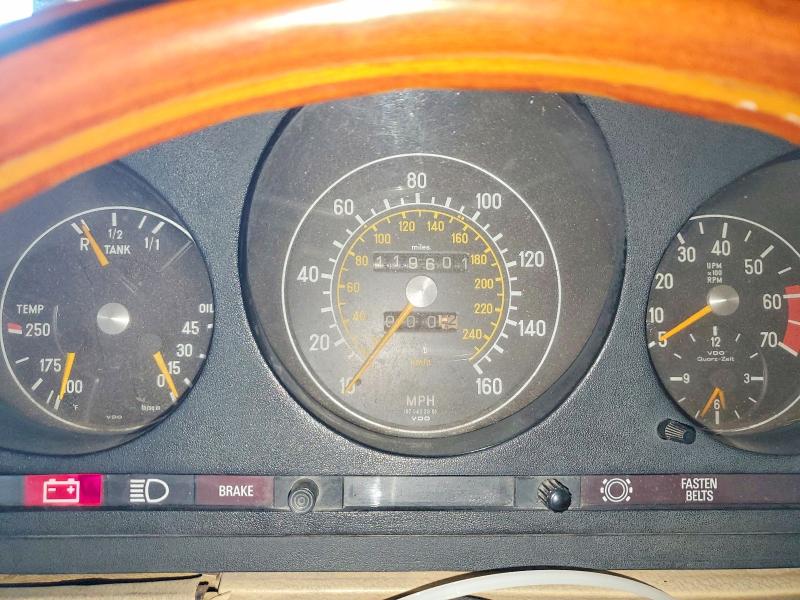 57668236 :رقم المزاد ، 10704412027650 vin ، 1975 Mercedes-benz 450 Sl مزاد بيع