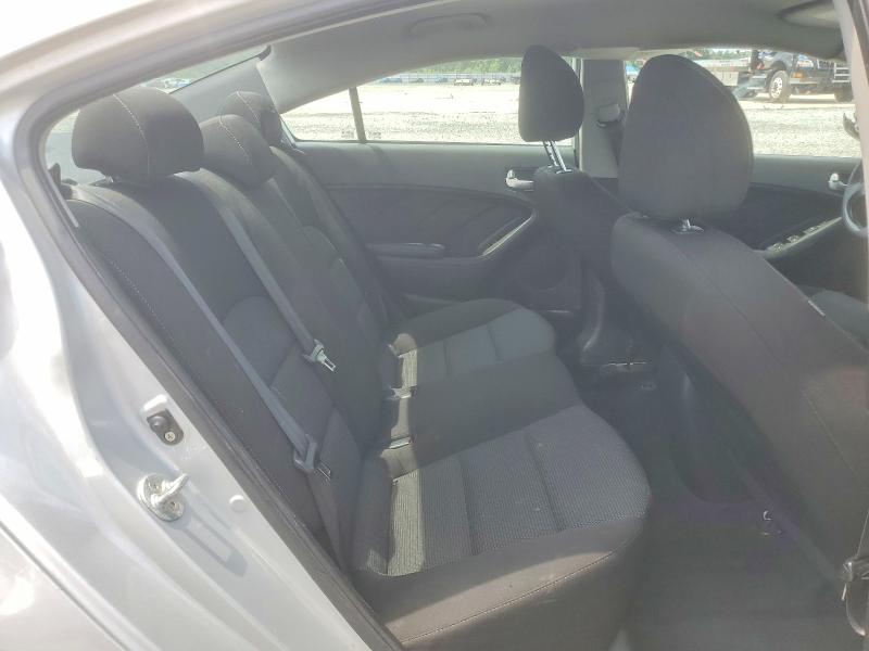 58708976 :رقم المزاد ، 3KPFK4A76HE090667 vin ، 2017 Kia Forte مزاد بيع