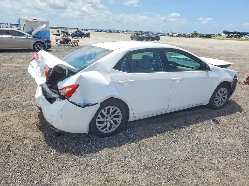 56252366 :رقم المزاد ، 2T1BURHEXJC029126 vin ، 2018 Toyota Corolla مزاد بيع