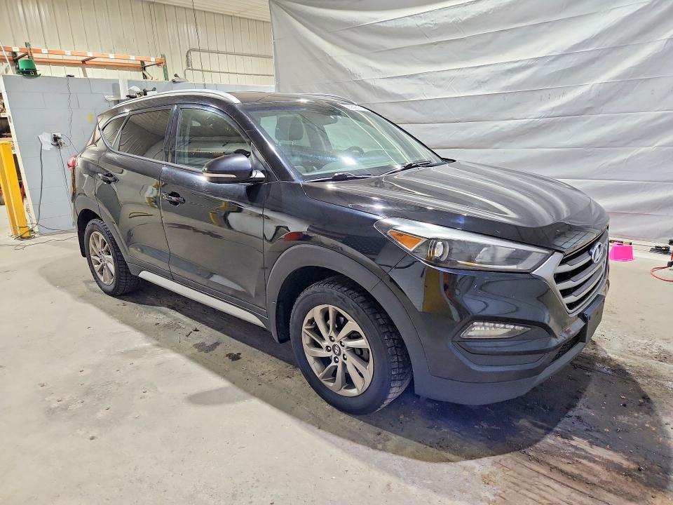 2017 Hyundai Tucson მანქანა იყიდება აუქციონზე, vin: KM8J3CA45HU460706, აუქციონის ნომერი: 55840196