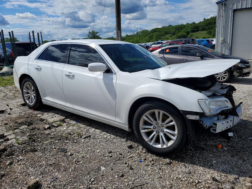Продажа на аукционе авто 2018 Chrysler 300, vin: 2C3CCAAG0JH317090, номер лота: 57736186