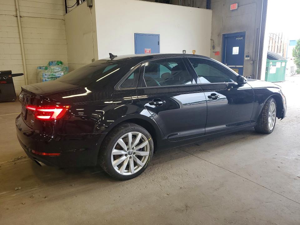 Продаж на аукціоні авто 2017 Audi A4, vin: WAUANAF43HN023872, номер лоту: 56654586