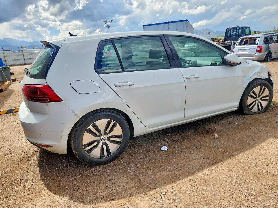 2016 Volkswagen E-golf მანქანა იყიდება აუქციონზე, vin: WVWKP7AU0GW910690, აუქციონის ნომერი: 55900096