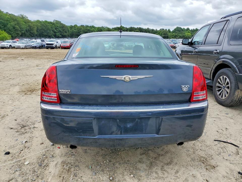 58100196 :رقم المزاد ، 2C3KA63H98H119137 vin ، 2008 Chrysler 300c مزاد بيع