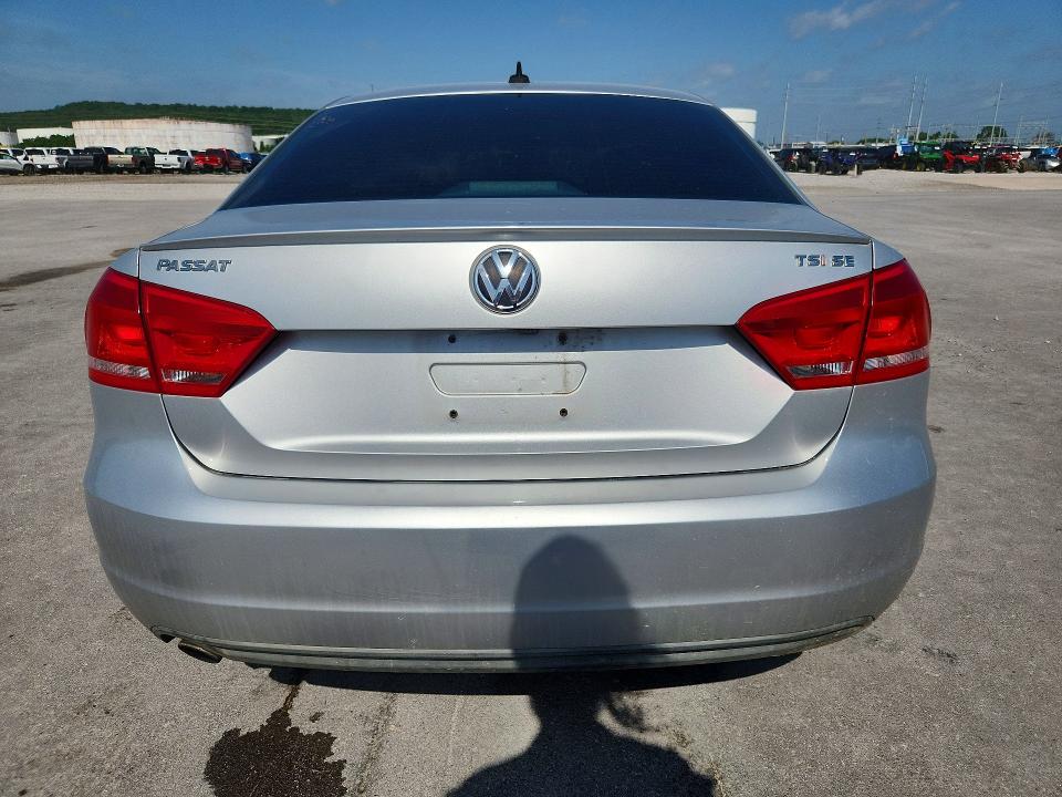 59200636 :رقم المزاد ، 1VWBS7A31EC108750 vin ، 2014 Volkswagen Passat مزاد بيع