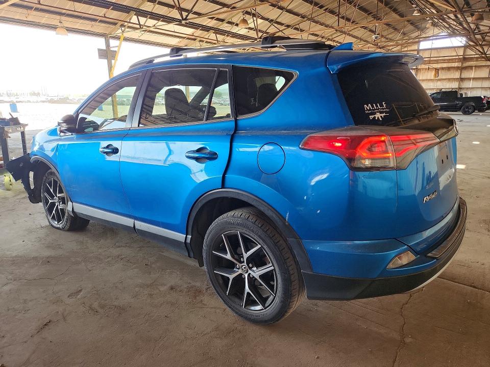 56155246 :رقم المزاد ، JTMNFREV1JD109932 vin ، 2018 Toyota Rav4 مزاد بيع