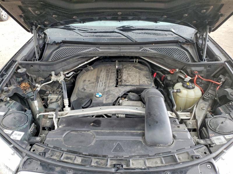 55923516 :رقم المزاد ، 5UXKR2C58J0Z18225 vin ، 2018 Bmw X5 مزاد بيع