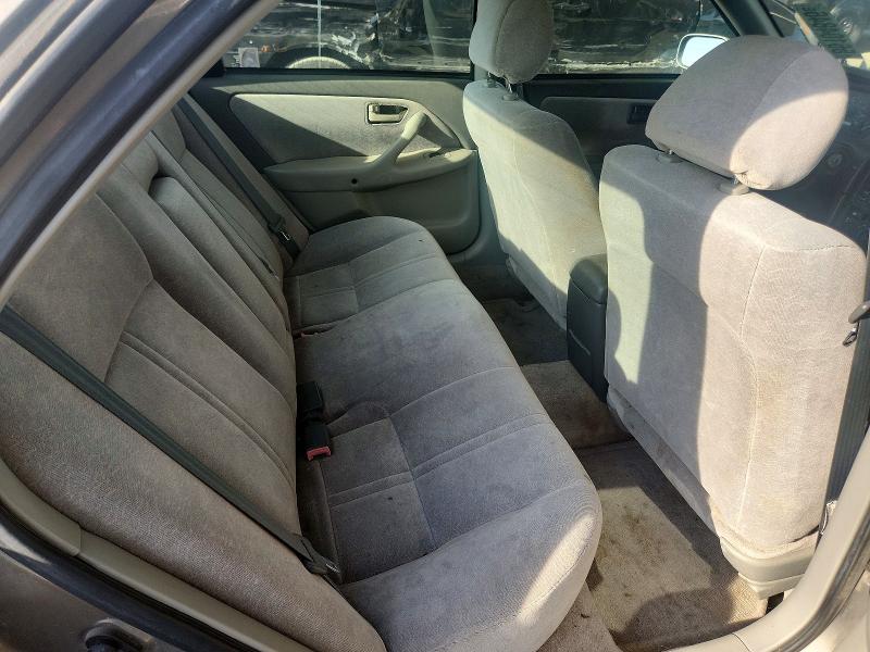 56104846 :رقم المزاد ، 4T1BG22K4XU519954 vin ، 1999 Toyota Camry مزاد بيع
