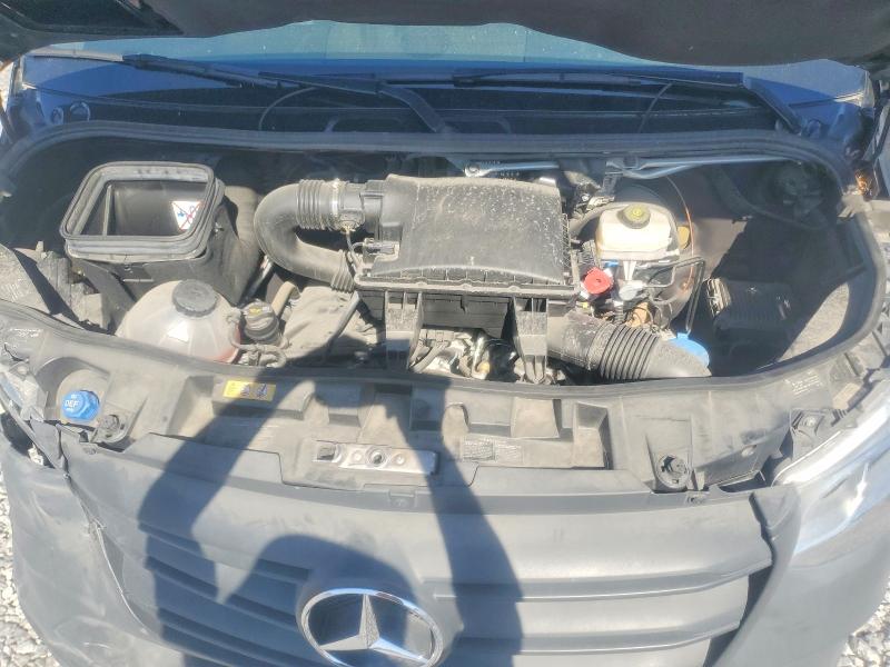 56242606 :رقم المزاد ، W1Z4EFHY8NP516936 vin ، 2022 Mercedes Benz Sprinter مزاد بيع