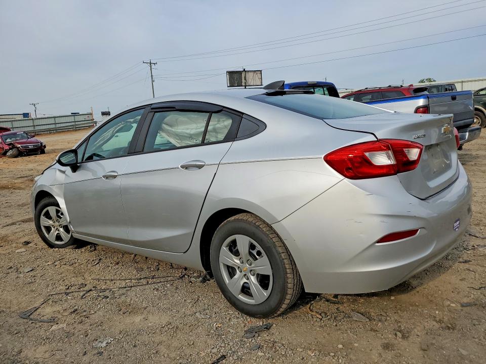 58924816 :رقم المزاد ، 1G1BC5SMXH7232856 vin ، 2017 Chevrolet Cruze مزاد بيع