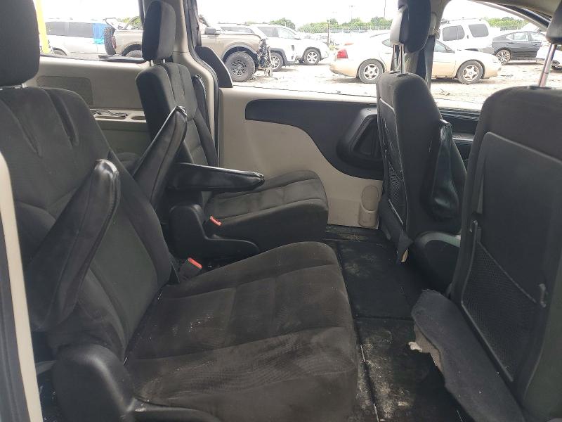 57929596 :رقم المزاد ، 2C4RDGBG1FR614407 vin ، 2015 Dodge Grand Caravan مزاد بيع