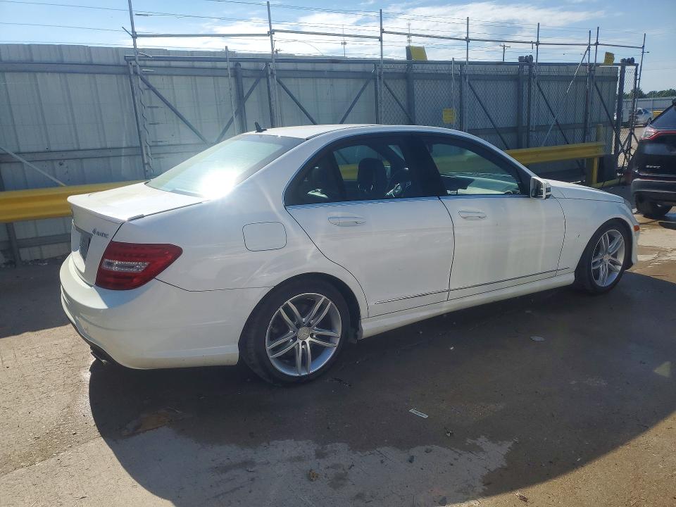 57736296 :رقم المزاد ، WDDGF8AB8DR264537 vin ، 2013 Mercedes-benz C مزاد بيع