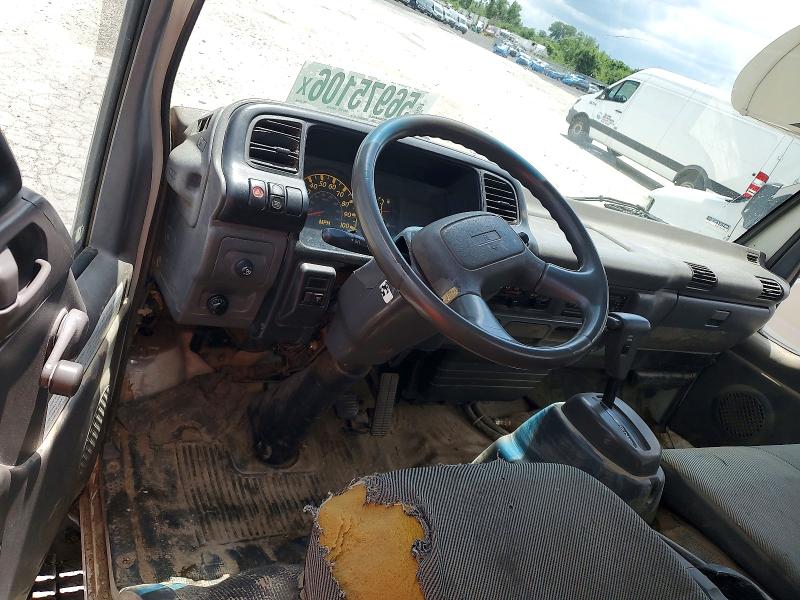 56975106 :رقم المزاد ، J8DB4B16X57001990 vin ، 2005 Gmc W4 مزاد بيع