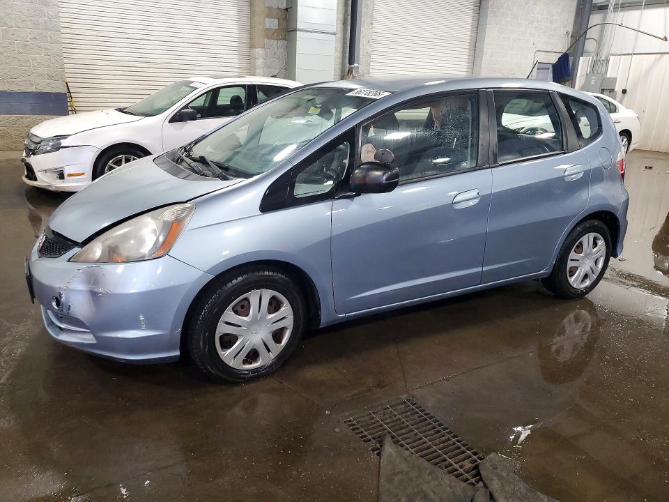 56278266 :رقم المزاد ، JHMGE8H31BC025180 vin ، 2011 Honda Fit مزاد بيع