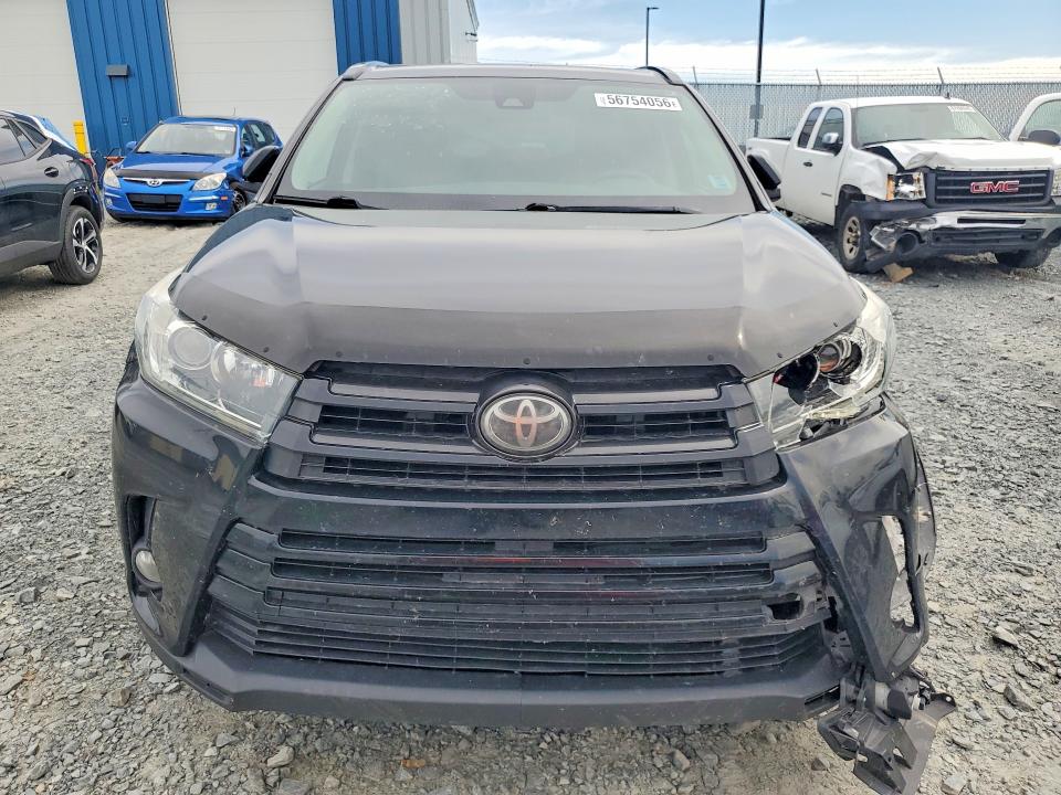 56754056 :رقم المزاد ، 5TDJZRFH4JS523628 vin ، 2018 Toyota Highlander مزاد بيع