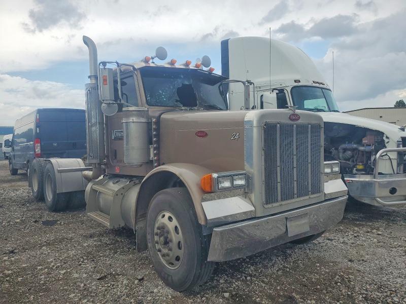 56583716 :رقم المزاد ، 1XP5DU9X36D893461 vin ، 2006 Peterbilt 379 مزاد بيع