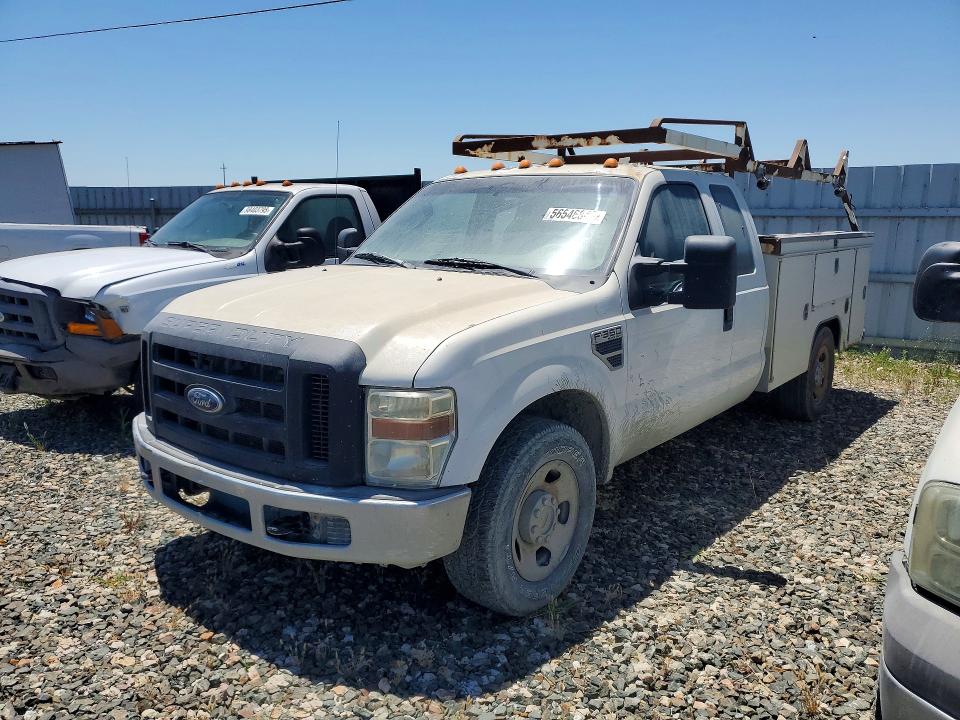 56546846 :رقم المزاد ، 1FDWX34569EA33139 vin ، 2009 Ford F350 مزاد بيع