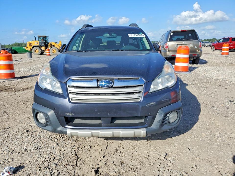 2013 Subaru Outback მანქანა იყიდება აუქციონზე, vin: 4S4BRBLC2D3228002, აუქციონის ნომერი: 57019096
