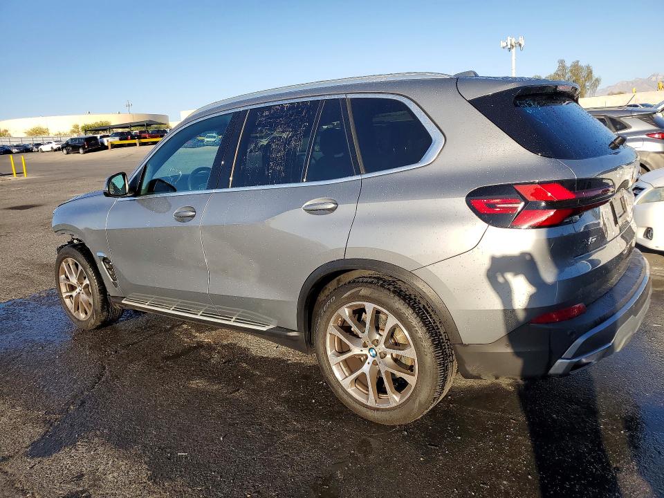 55765386 :رقم المزاد ، 5UX13EU05T9065654 vin ، 2026 Bmw X5 مزاد بيع