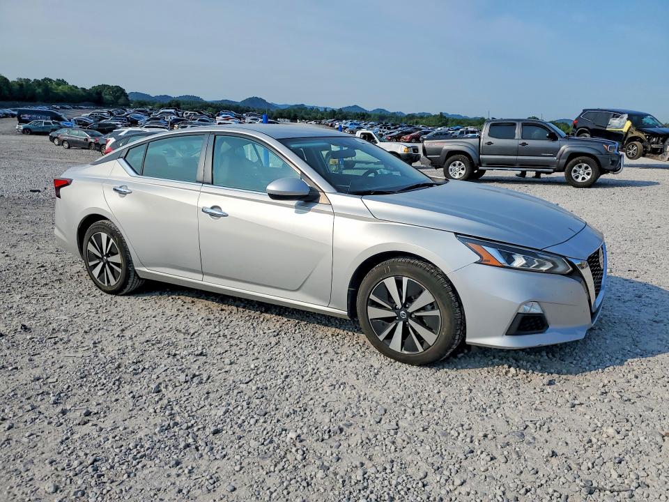 58875226 :رقم المزاد ، 1N4BL4DV8NN331048 vin ، 2022 Nissan Altima مزاد بيع