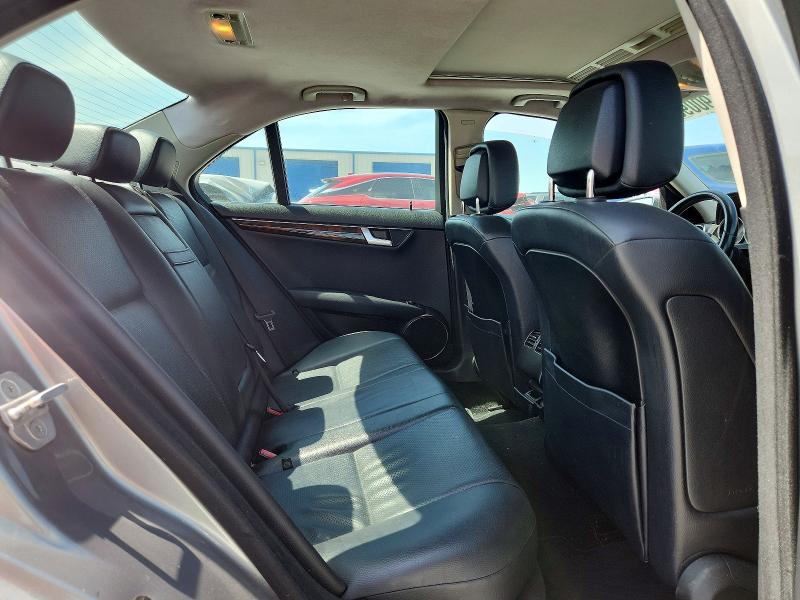 59009806 :رقم المزاد ، WDDGF8BB4CF857312 vin ، 2012 Mercedes-benz C مزاد بيع