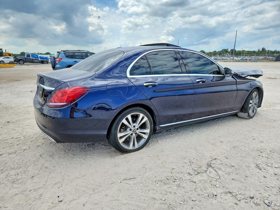 57334686 :رقم المزاد ، W1KWF8DB3LR601475 vin ، 2020 Mercedes-benz C مزاد بيع