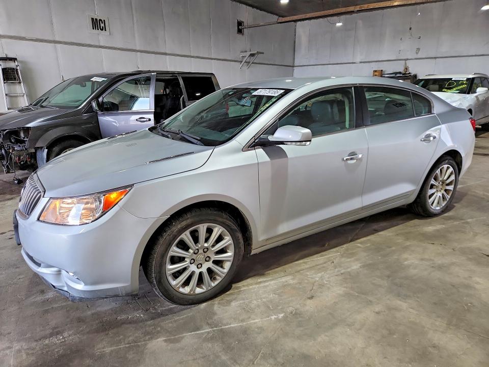 57179186 :رقم المزاد ، 1G4GC5E31DF309223 vin ، 2013 Buick Lacrosse مزاد بيع