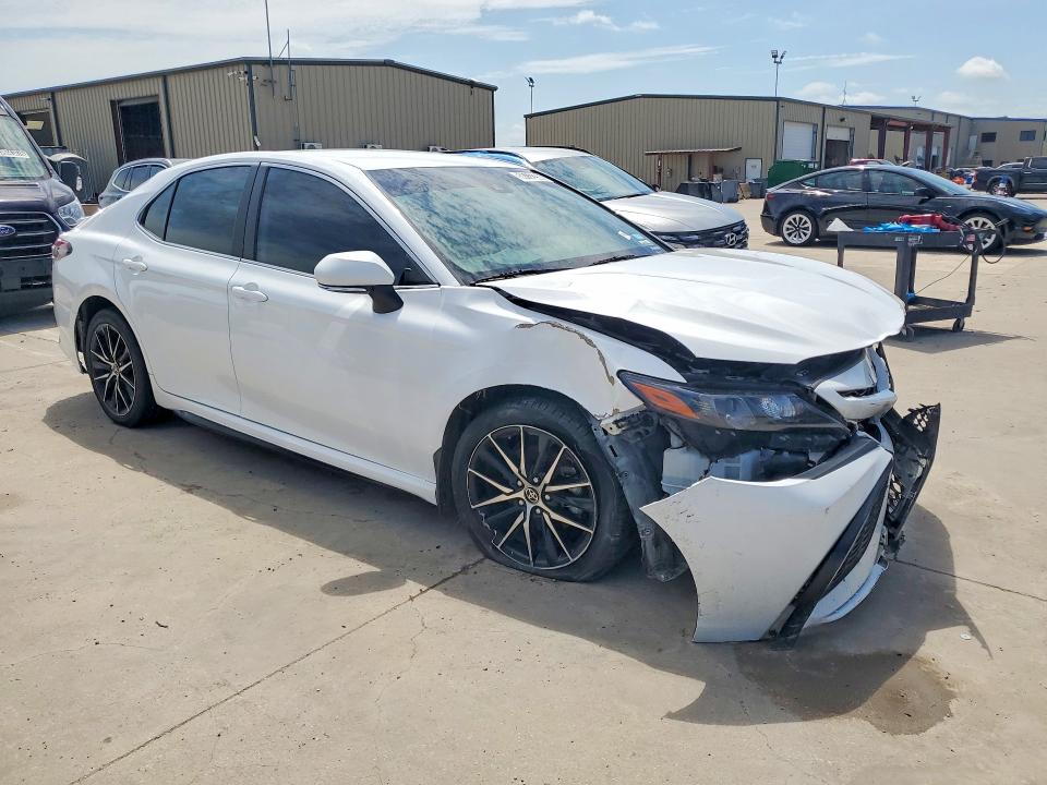 2024 Toyota Camry მანქანა იყიდება აუქციონზე, vin: 4T1G11AK2RU885370, აუქციონის ნომერი: 58732296